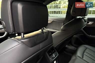 Седан Audi A4 2018 в 