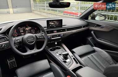 Седан Audi A4 2018 в 