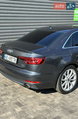 Седан Audi A4 2017 в 