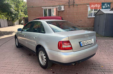Седан Audi A4 1999 в 