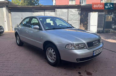 Седан Audi A4 1999 в 