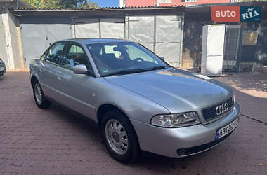 Седан Audi A4 1999 в 