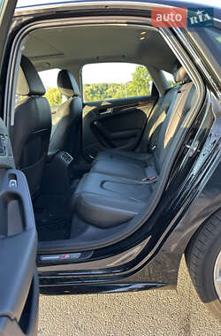 Седан Audi A4 2015 в 