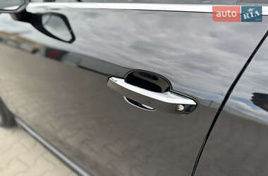 Седан Audi A4 2021 в 