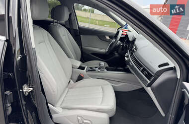 Седан Audi A4 2021 в 