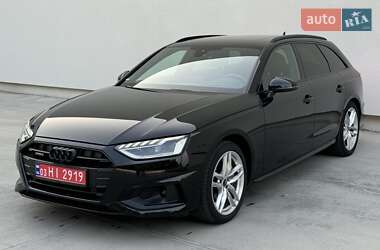 Универсал Audi A4 2022 в 