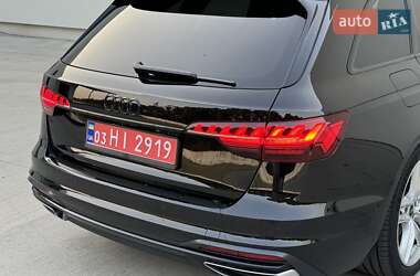 Универсал Audi A4 2022 в 