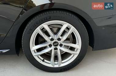 Универсал Audi A4 2022 в 