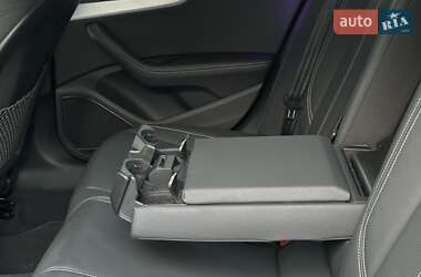 Универсал Audi A4 2022 в 