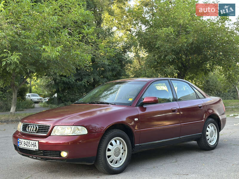 Седан Audi A4 1999 в Ровно