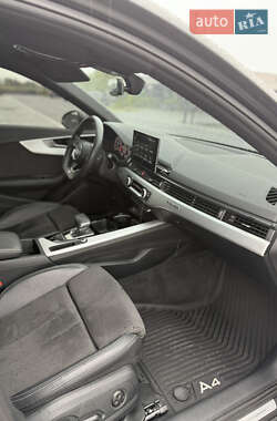 Седан Audi A4 2020 в 