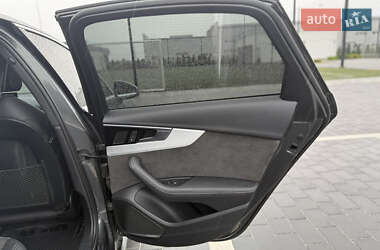 Седан Audi A4 2020 в 