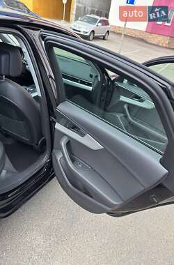 Седан Audi A4 2019 в 