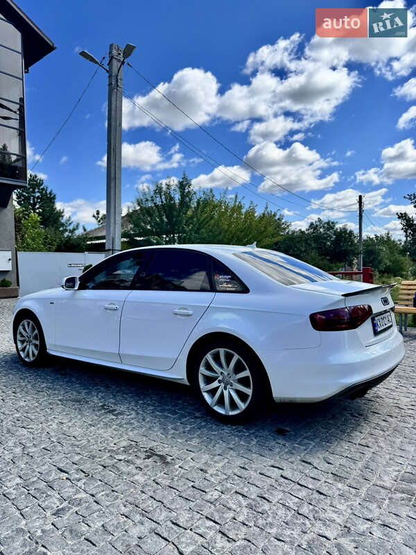 Седан Audi A4 2013 в Харькове