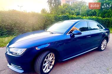 Седан Audi A4 2018 в 