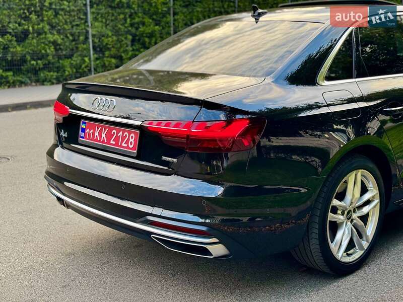 Седан Audi A4 2021 в Киеве