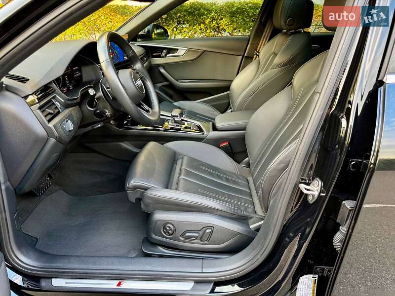 Седан Audi A4 2021 в Киеве