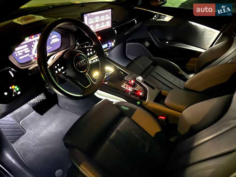 Седан Audi A4 2021 в Киеве