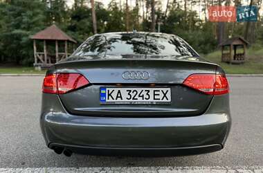 Седан Audi A4 2010 в 