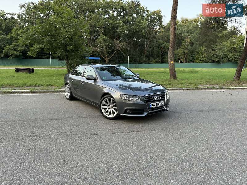 Седан Audi A4 2010 в 