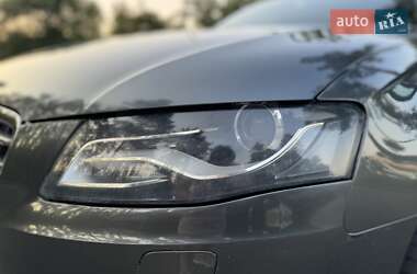 Седан Audi A4 2010 в 