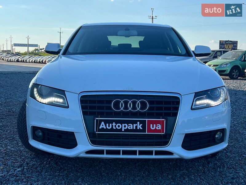 Седан Audi A4 2010 в Львове