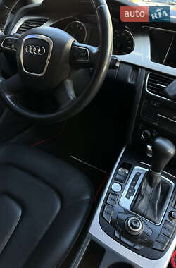 Седан Audi A4 2012 в Черкасах