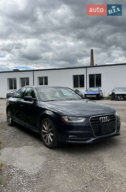 Седан Audi A4 2015 в 