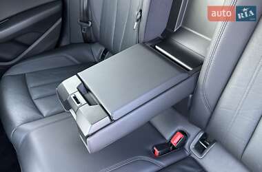 Седан Audi A4 2017 в 