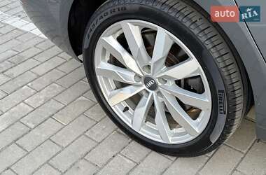 Седан Audi A4 2017 в 