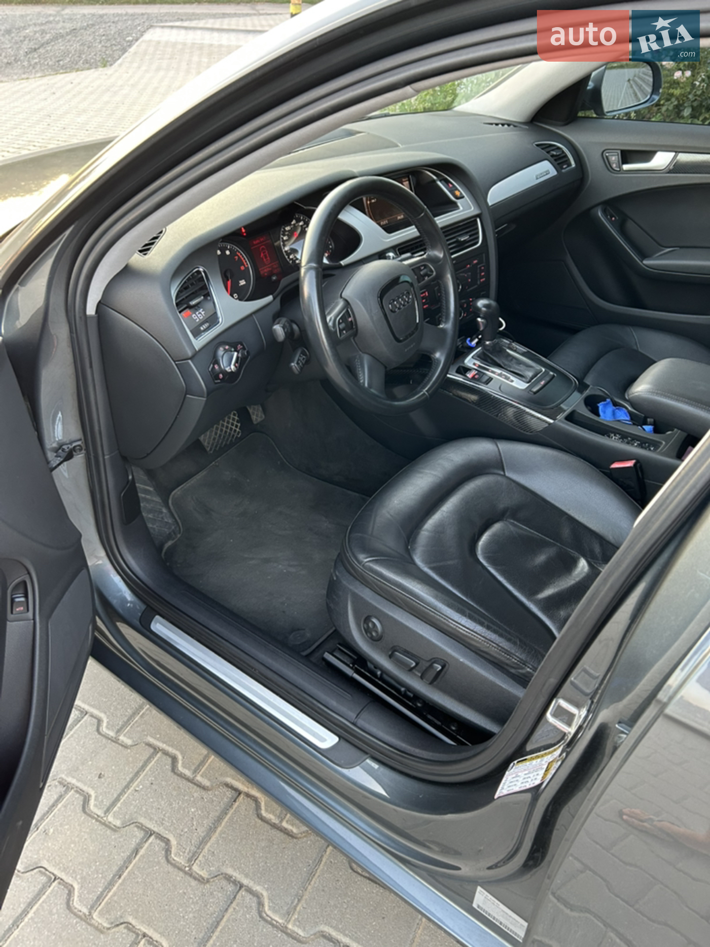 2012 Audi A4 - мініатюра 9