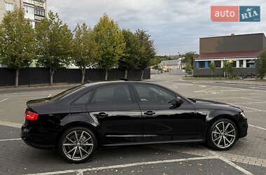 Седан Audi A4 2015 в 