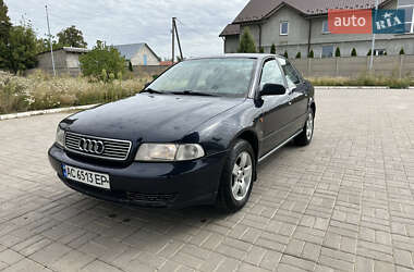 Седан Audi A4 1996 в 