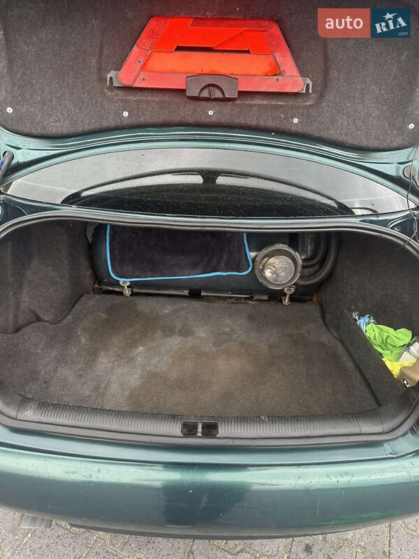 Седан Audi A4 1996 в Тернополе