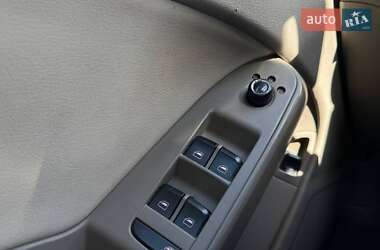 Седан Audi A4 2011 в 
