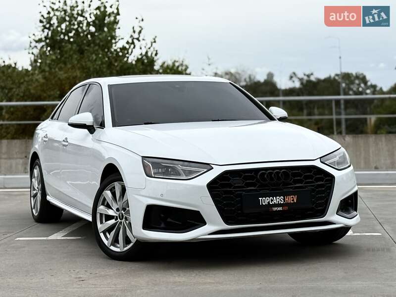 Седан Audi A4 2021 в Киеве