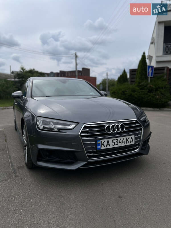 Седан Audi A4 2017 в 