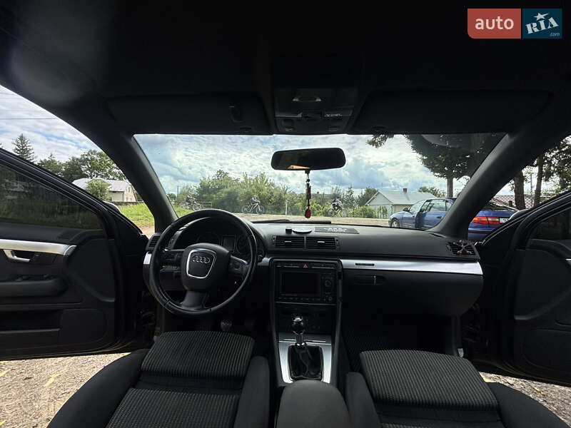 Универсал Audi A4 2007 в Хырове