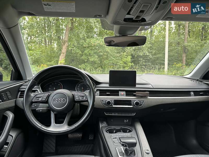 Седан Audi A4 2018 в Киеве