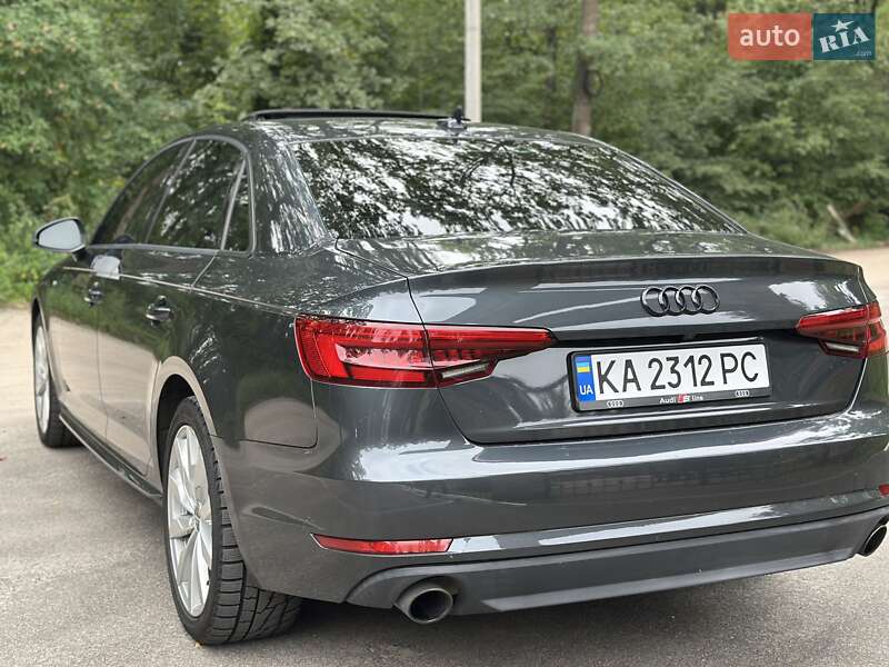 Седан Audi A4 2018 в Киеве