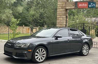 Седан Audi A4 2018 в Києві