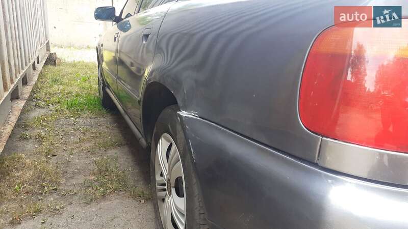 Седан Audi A4 1995 в Житомире