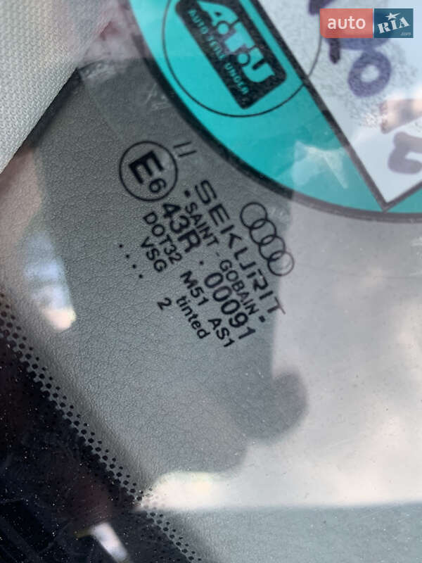 Седан Audi A4 2002 в Ровно