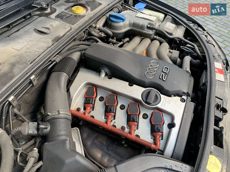 Седан Audi A4 2002 в Ровно