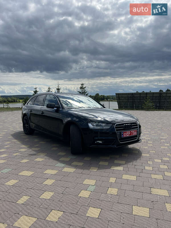 Универсал Audi A4 2012 в Львове