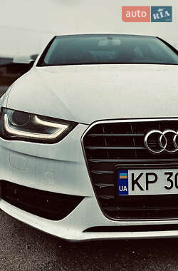 Седан Audi A4 2013 в Запорожье
