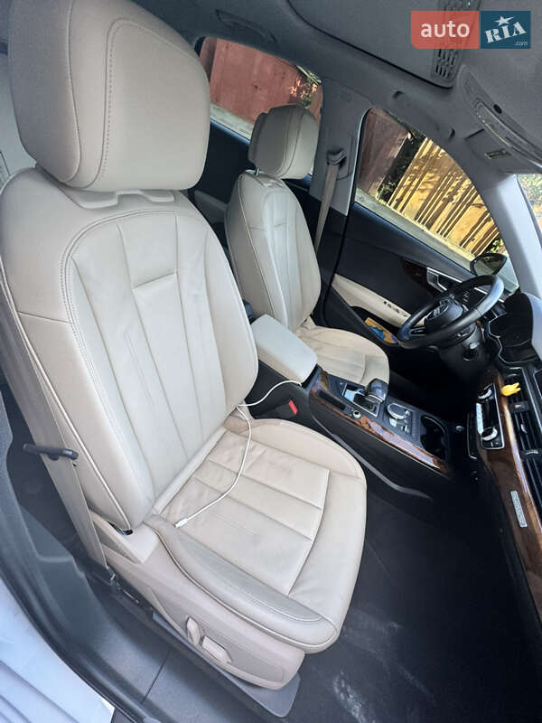 Седан Audi A4 2016 в Києві