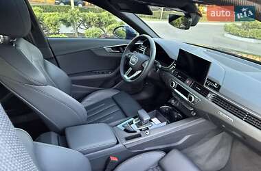 Седан Audi A4 2024 в 
