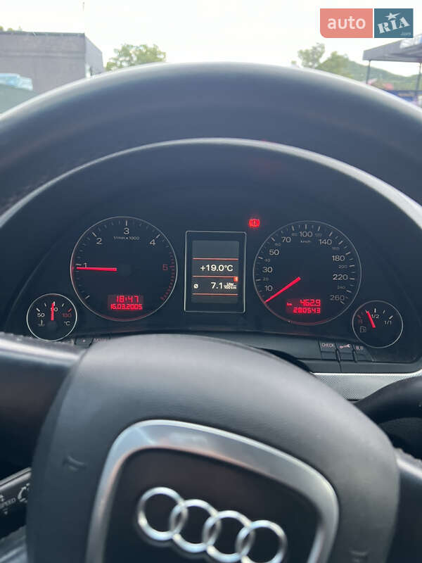 Седан Audi A4 2005 в Косове
