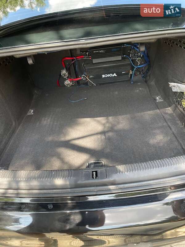 Седан Audi A4 2011 в Окнах фото 20 Седан Audi A4 2011 в Окнах